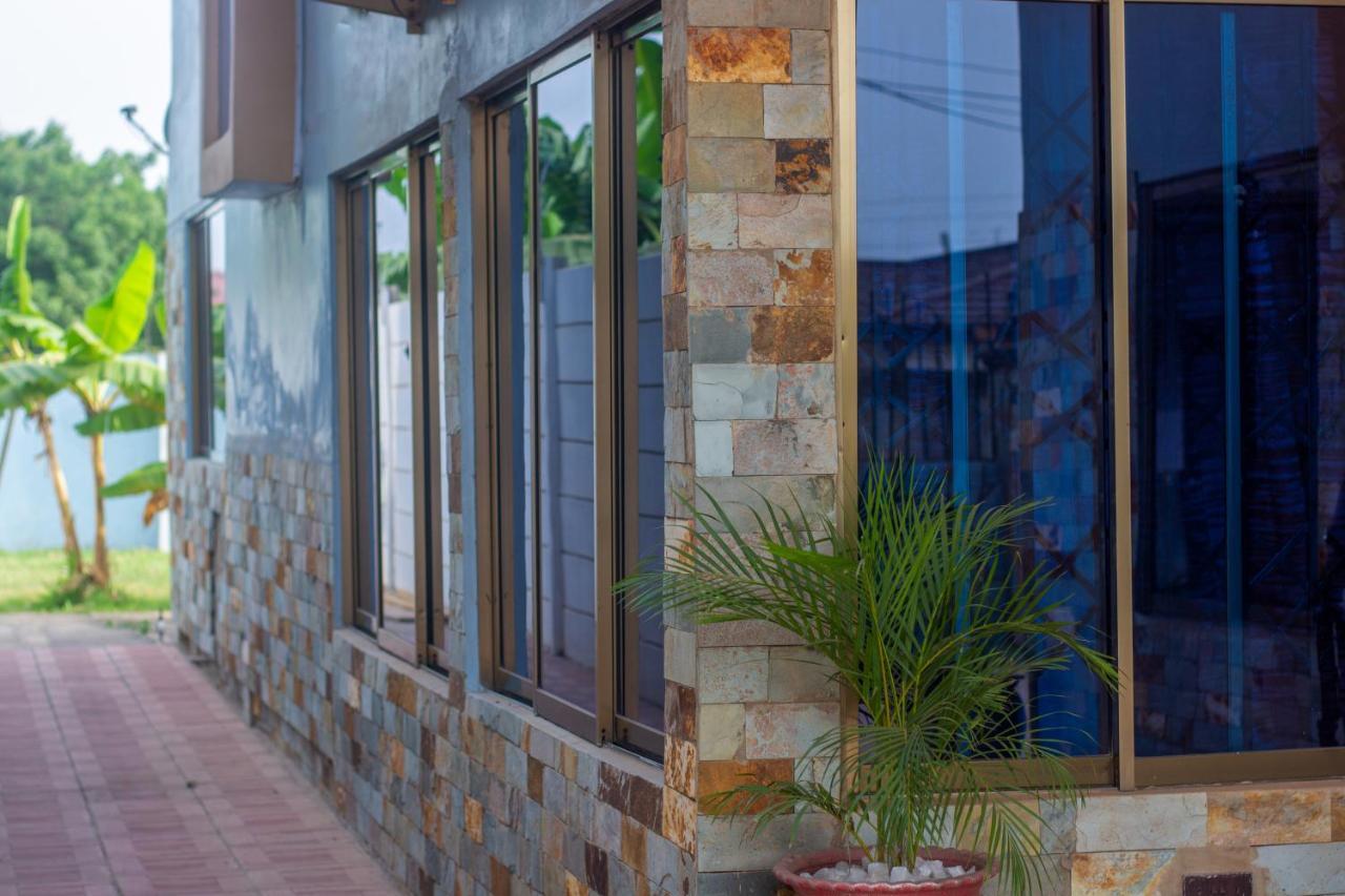 Afranasa Inn Tema Esterno foto